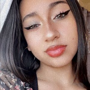 Meet your Posher, Zedy